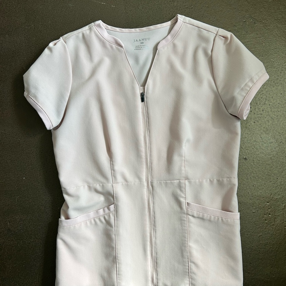 Jaanuu Blush Pink Short Sleeve Zip Up Scrub Top